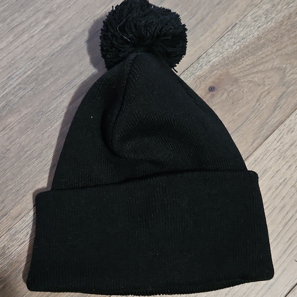 Jack Daniels Old No. 7 Black Knit Beanie with Pom-Pom - Picture 4 of 5